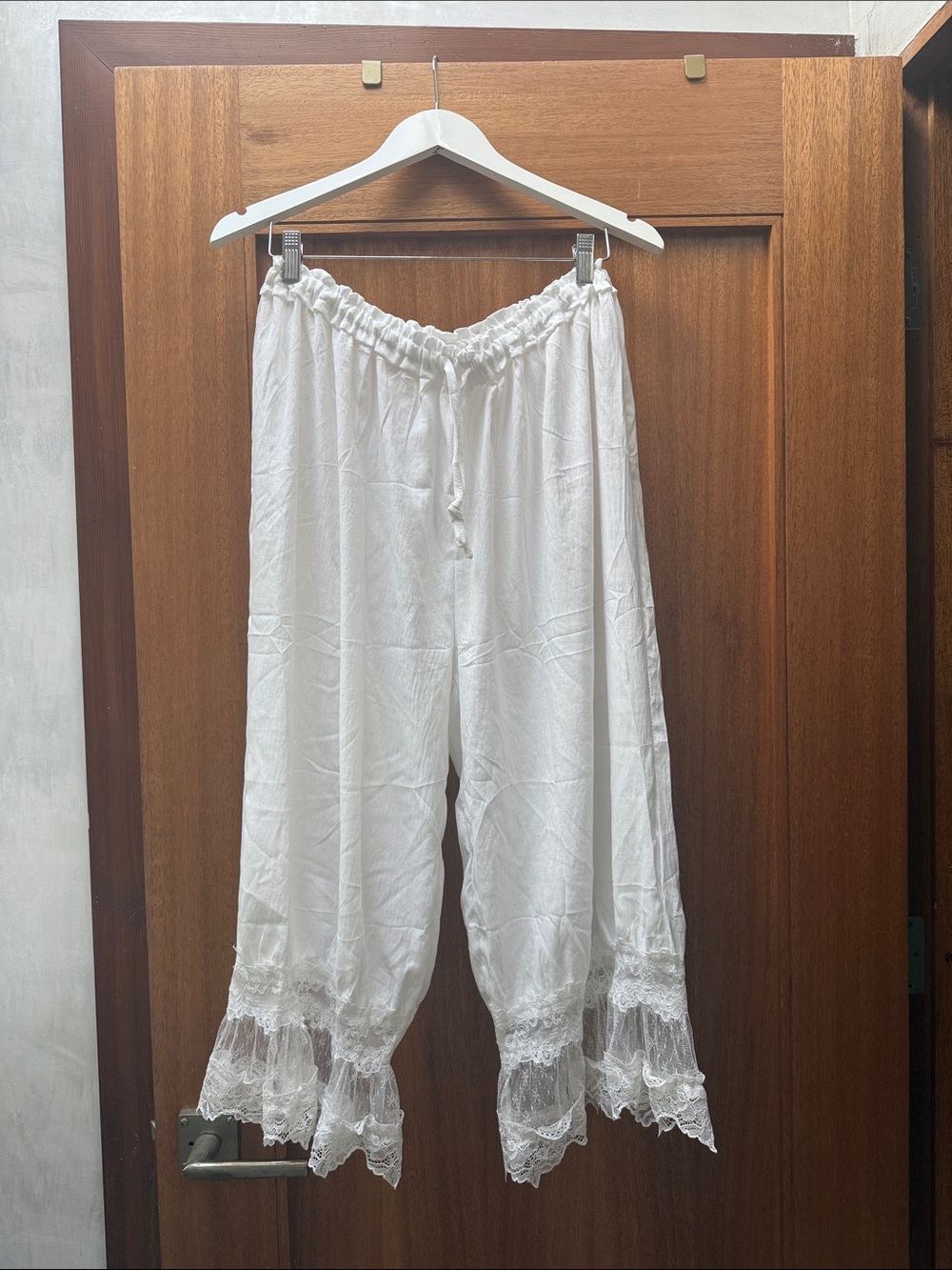 Women’s White Lace-Trim Bloomer Style Pants